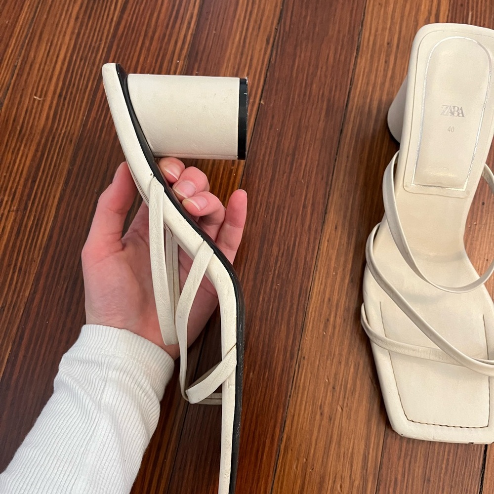 Zara Women's White Strappy Block Heel Sandals - Picture 6 of 8